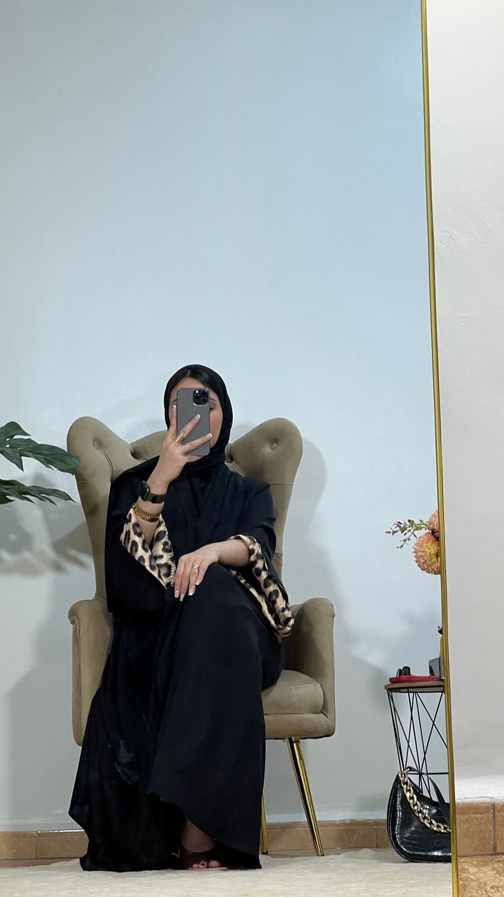 ABAYA LEA