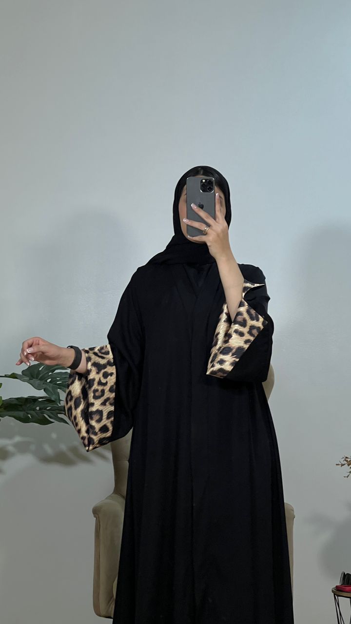ABAYA LEA