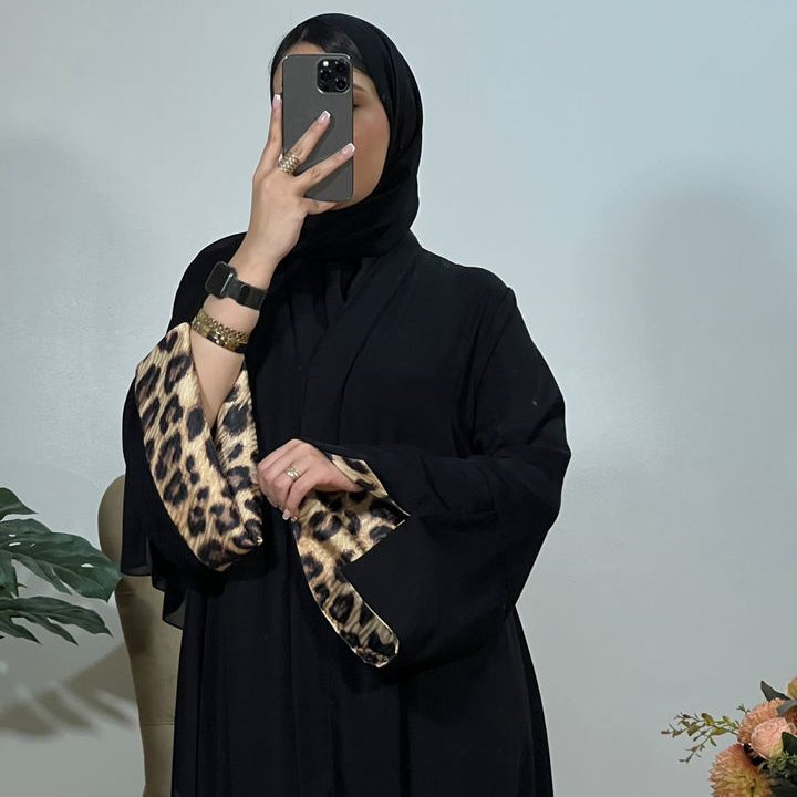 ABAYA LEA