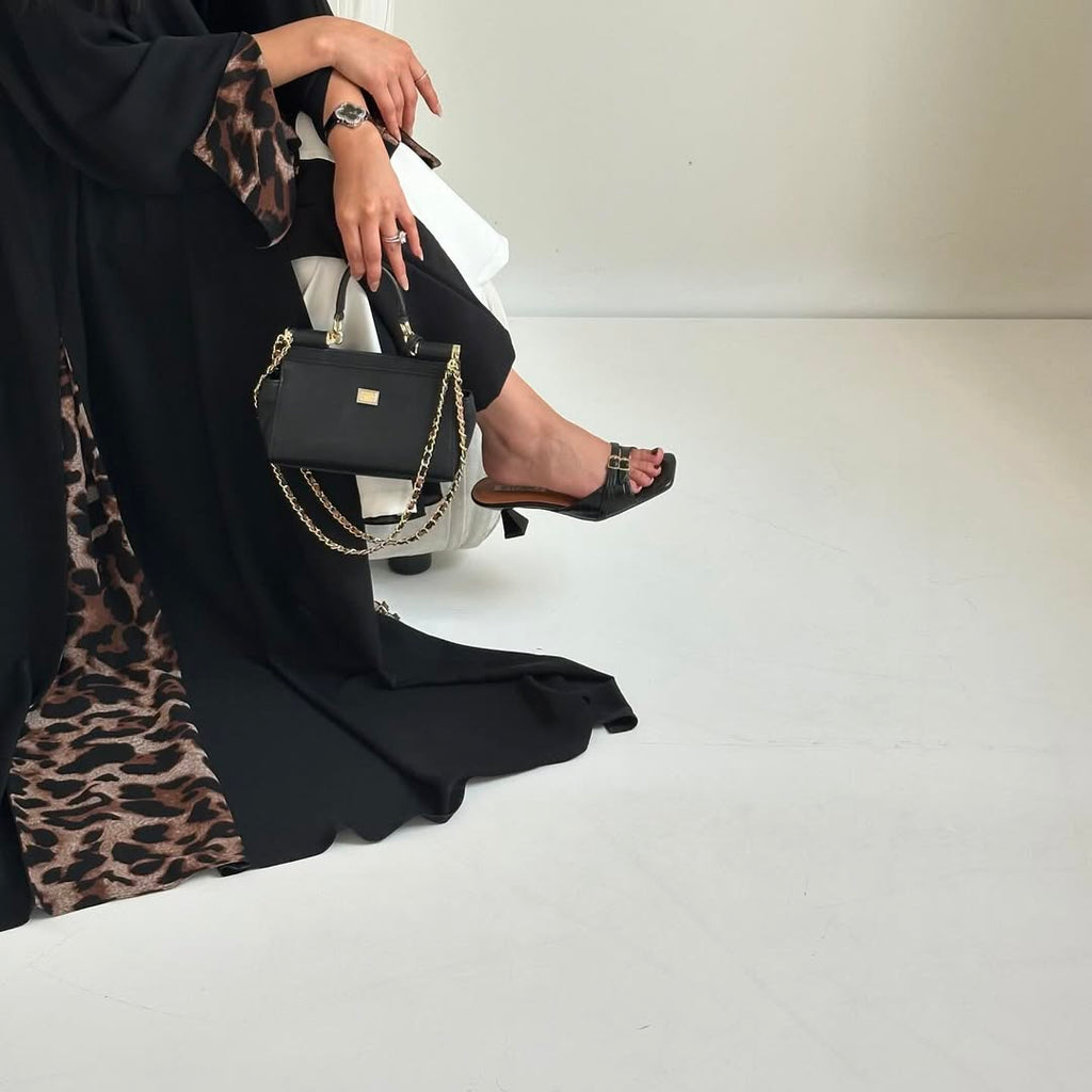 TIGRESSE ABAYA