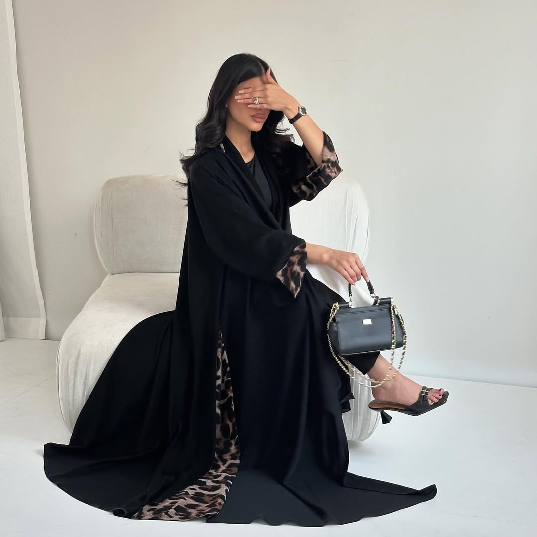 TIGRESSE ABAYA
